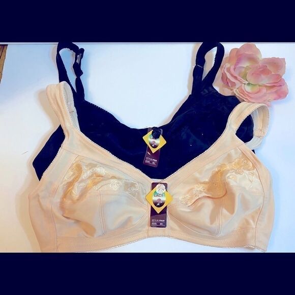 💐Lacy assorted embroidery floral print B… - Picture 1 of 9